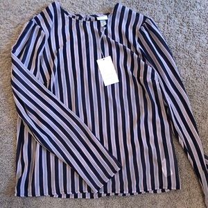 [2 for 10] NWT sheer shirt perfect for work!